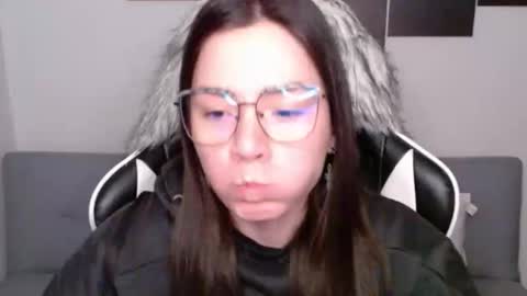 Alex online show from 10/06/25, 02:09