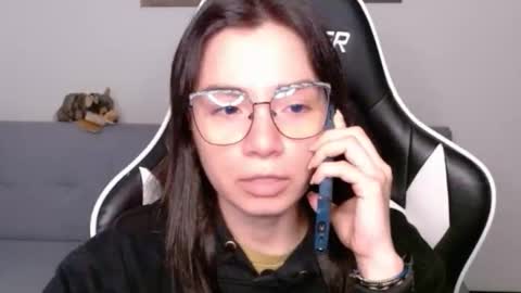 Alex online show from 04/11/26, 03:11