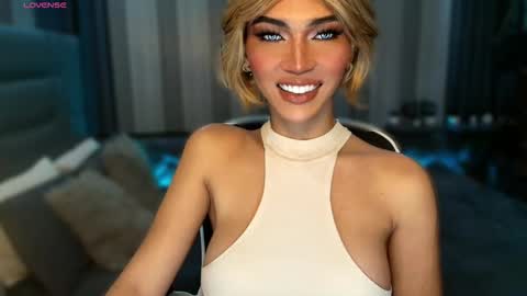 Julia online show from 02/07/26, 04:05