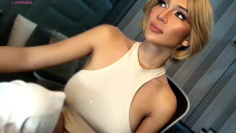 Julia online show from 03/15/26, 05:24