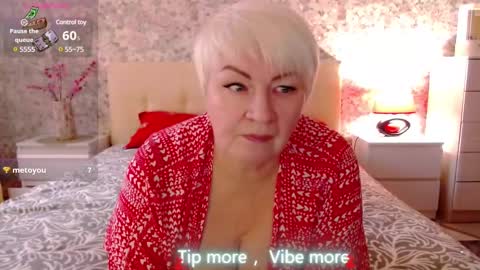 Snapshot of women_pleasures chatting on 01/29/25, 11:20 women_pleasures online show from 01/29/25, 11:20