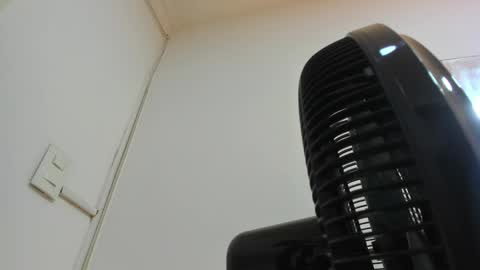 wonderkloe_ online show from 04/27/26, 02:20