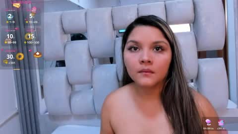 wonderkloe_ online show from 05/17/26, 02:35