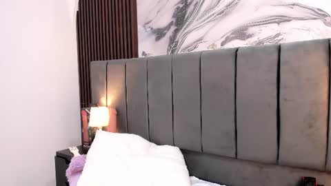 wonderkloe_ online show from 06/11/26, 12:32