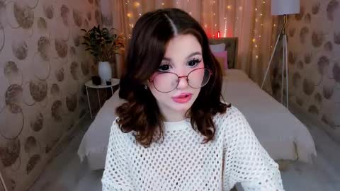 Bella online show from 03/10/25, 12:37