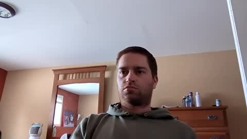 Snapshot of woodeee77 chatting on 02/10/25, 06:35 woodeee77 online show from 02/10/25, 06:35