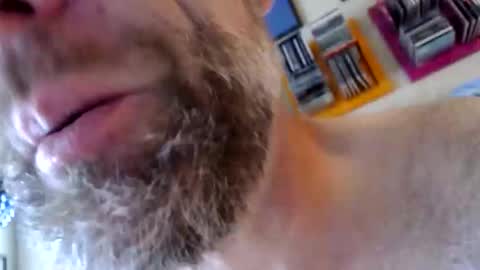 WoodieSays online show from 05/27/26, 04:04