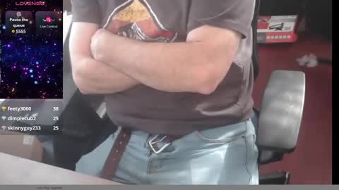 woodworker6473 online show from 01/12/25, 04:08