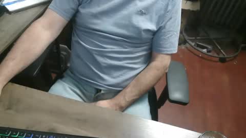 woodworker6473 online show from 04/21/26, 12:12