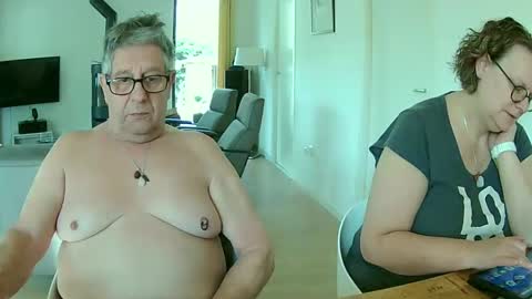 woodwurm and Snoeske online show from 03/09/25, 10:19