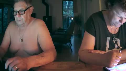 woodwurm and Snoeske online show from 03/11/26, 05:35