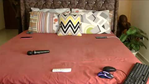 Woody and Buzz online show from 01/08/25, 02:35