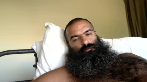 Snapshot of woof_wolf37 chatting on 09/16/25, 02:40 woof_wolf37 online show from 09/16/25, 02:40