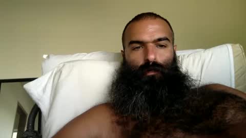 Snapshot of woof_wolf37 chatting on 09/17/25, 02:52 woof_wolf37 online show from 09/17/25, 02:52
