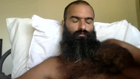 Snapshot of woof_wolf37 chatting on 10/05/25, 03:32 woof_wolf37 online show from 10/05/25, 03:32
