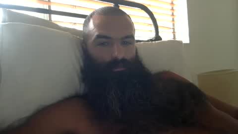 Snapshot of woof_wolf37 chatting on 10/12/25, 04:06 woof_wolf37 online show from 10/12/25, 04:06