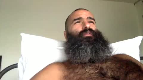 Snapshot of woof_wolf37 chatting on 10/14/25, 03:57 woof_wolf37 online show from 10/14/25, 03:57