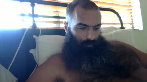 Snapshot of woof_wolf37 chatting on 10/15/25, 03:56 woof_wolf37 online show from 10/15/25, 03:56