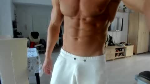 Wolfie online show from 09/08/25, 04:06