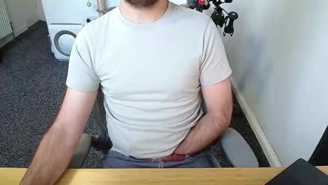 Snapshot of wooyay chatting on 09/15/25, 12:05 Wooyay online show from 09/15/25, 12:05