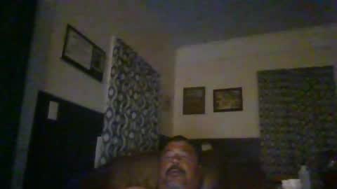 Snapshot of woperator12 chatting on 05/19/26, 01:22 woperator12 online show from 05/19/26, 01:22