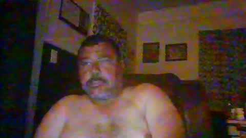 Snapshot of woperator12 chatting on 05/23/26, 10:52 woperator12 online show from 05/23/26, 10:52