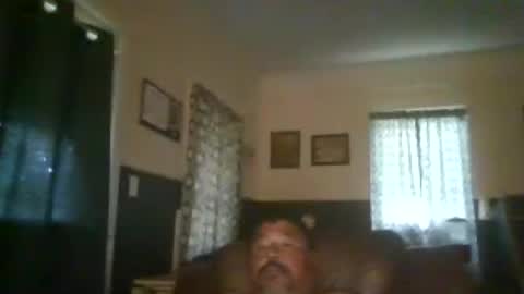 Snapshot of woperator12 chatting on 06/20/26, 11:35 woperator12 online show from 06/20/26, 11:35
