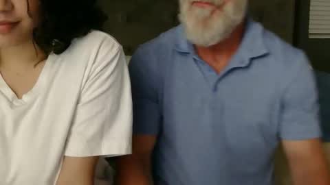 Snapshot of worldhunter69 chatting on 02/09/26, 05:33 Silver Fox online show from 02/09/26, 05:33