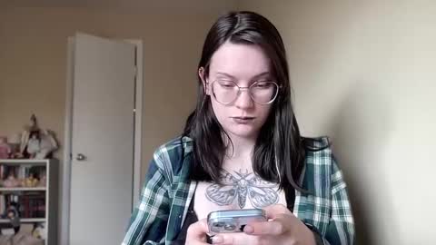 Snapshot of worship_lucina chatting on 12/09/24, 06:25 Lucina online show from 12/09/24, 06:25