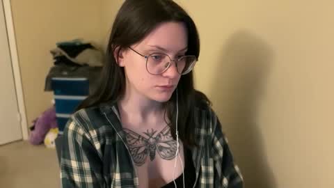 Snapshot of worship_lucina chatting on 01/15/25, 11:30 Lucina online show from 01/15/25, 11:30