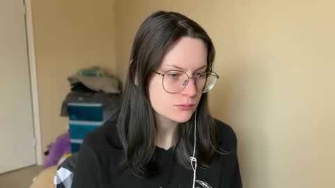 Snapshot of worship_lucina chatting on 01/17/25, 03:22 Lucina online show from 01/17/25, 03:22