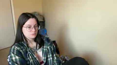 Snapshot of worship_lucina chatting on 01/17/25, 06:23 Lucina online show from 01/17/25, 06:23