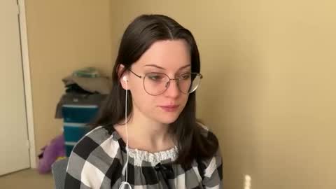 Snapshot of worship_lucina chatting on 01/20/25, 03:39 Lucina online show from 01/20/25, 03:39