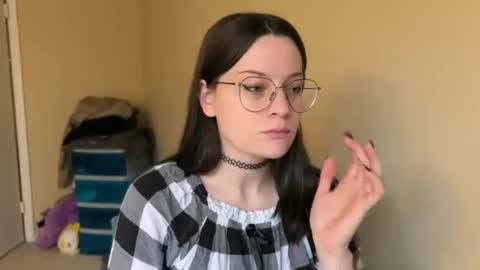 Lucina online show from 02/06/25, 06:13