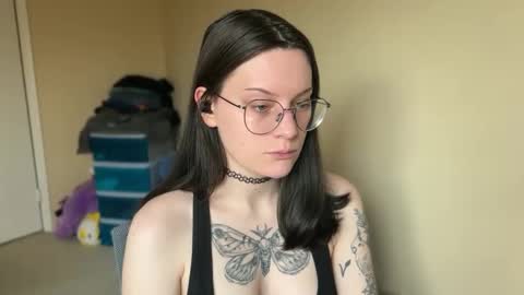 Snapshot of worship_lucina chatting on 02/07/25, 06:13 Lucina online show from 02/07/25, 06:13