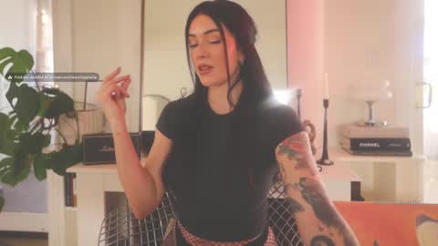 Brielle online show from 01/16/25, 11:06