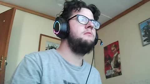 Snapshot of worsie333 chatting on 12/20/24, 12:16 worsie online show from 12/20/24, 12:16