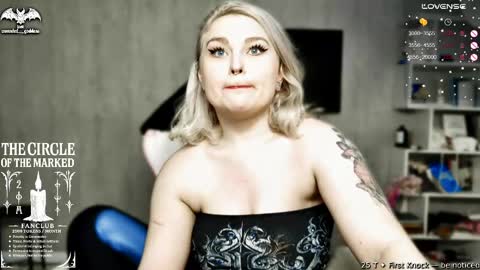 Snapshot of wounded_goddess chatting on 05/24/26, 03:28 Goddess Sophy online show from 05/24/26, 03:28