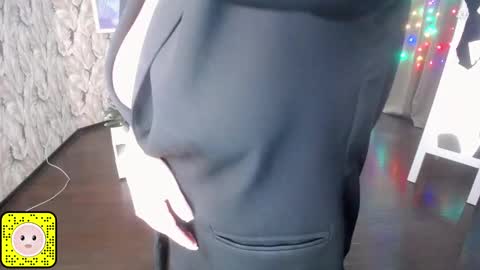 Snapshot of wow_co chatting on 01/02/25, 06:56 wow_co online show from 01/02/25, 06:56