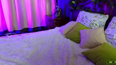 Evelin online show from 04/18/26, 07:07