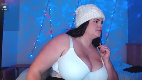 Snapshot of wow_its_kaitlyn chatting on 10/10/25, 11:53 Kaitlyn xx online show from 10/10/25, 11:53