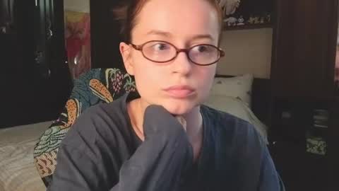 Snapshot of wow_luvng chatting on 06/23/26, 02:48 Rebecy online show from 06/23/26, 02:48