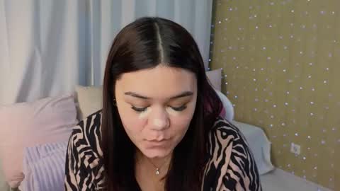 Snapshot of wow_monika chatting on 09/19/25, 07:21 Monica online show from 09/19/25, 07:21
