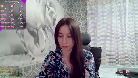 Snapshot of wow_porno_ chatting on 02/07/25, 12:28 Anna  online show from 02/07/25, 12:28