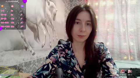 Snapshot of wow_porno_ chatting on 02/10/25, 01:11 Anna  online show from 02/10/25, 01:11