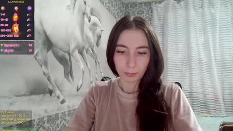 Snapshot of wow_porno_ chatting on 02/26/25, 05:39 Anna  online show from 02/26/25, 05:39