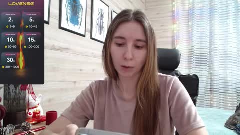 Anna  online show from 12/19/25, 01:51