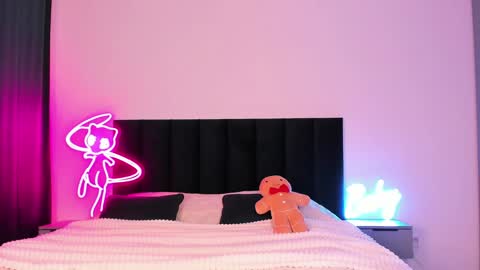 Emi online show from 12/21/24, 03:03