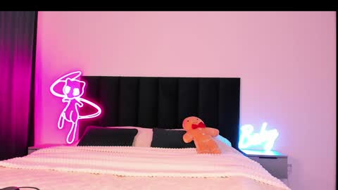 Emi online show from 12/30/24, 03:03