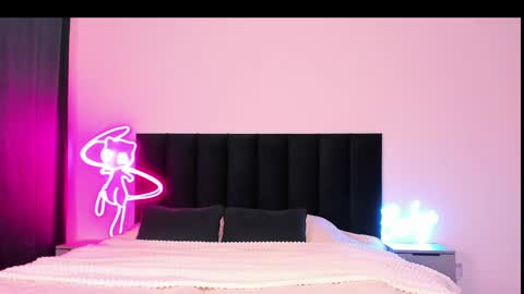 Emi online show from 02/18/25, 05:09